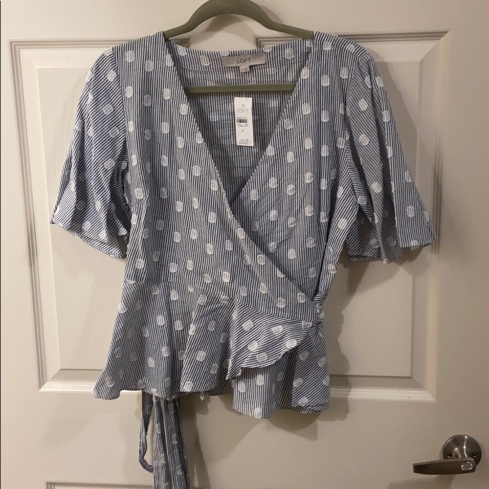 NWT loft wrap top. Size M